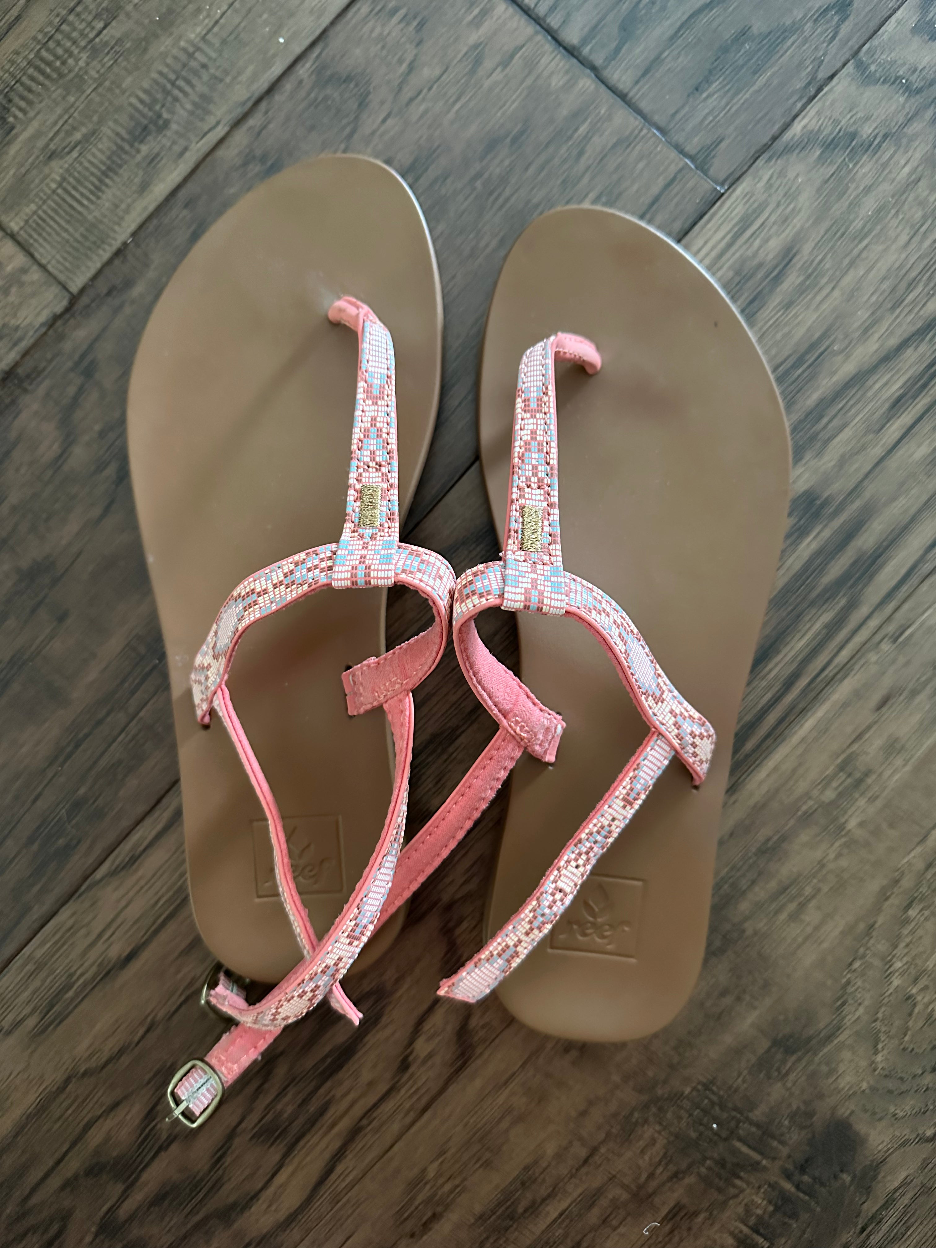 Pink Sandals | REEF